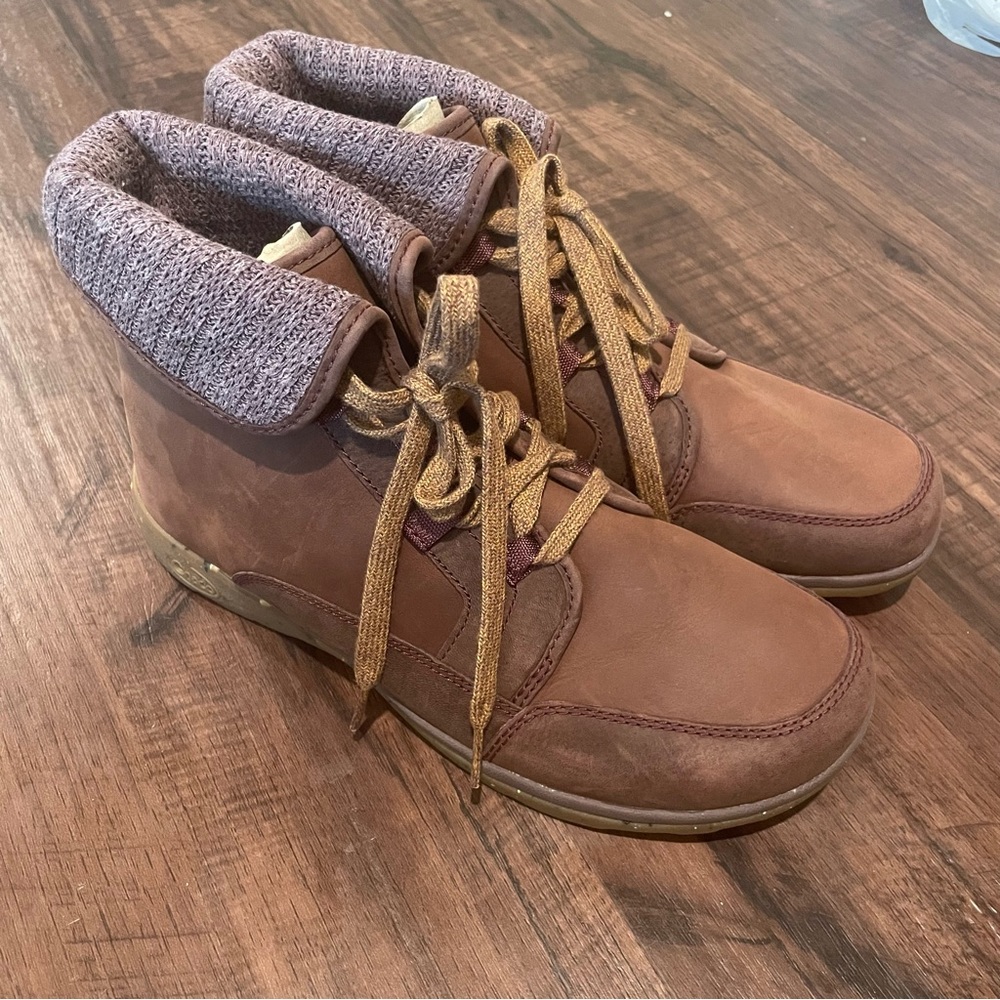 Chaco Womens boots